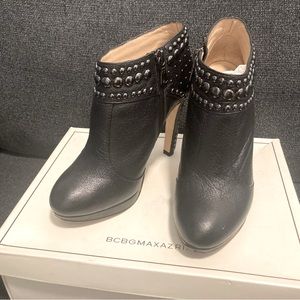 BCBG Maxazria Katarina Black Booties size 7.5M
